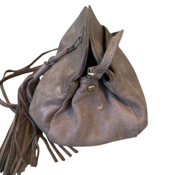 HOBO Birdy steel leatherCrossbody w fringe tassel closure - Picture 5 of 12